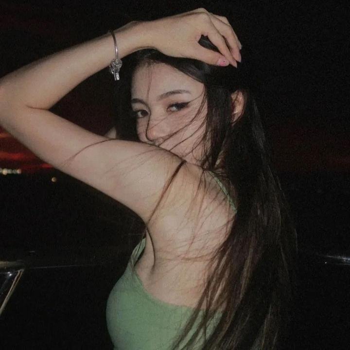 蒂拉和兰妮劫火车